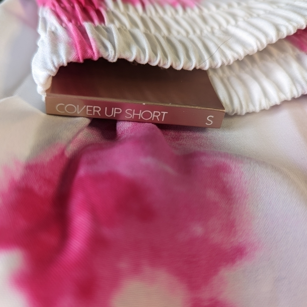 High Rise Cover Up Short Calia S - Picture 8 of 9